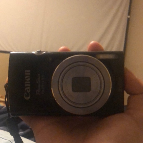 A camera - Picture 2 of 3